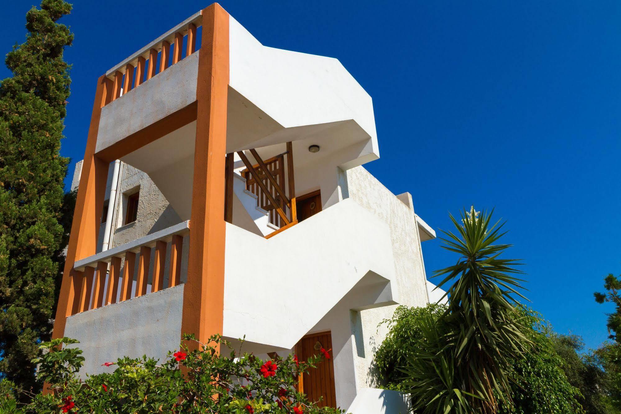 Ideal Hotel Kokkini Hani Екстериор снимка