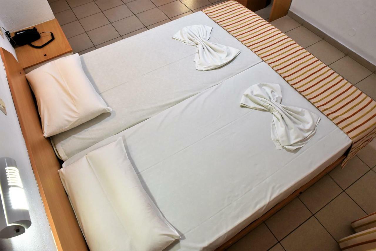 Ideal Hotel Kokkini Hani Екстериор снимка